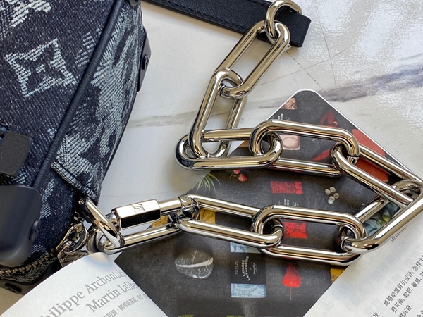 ルイヴィトンバッグ素材ディテール